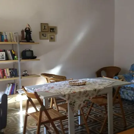 Casa de Férias Casa In Collina Tra Mare E Monti *